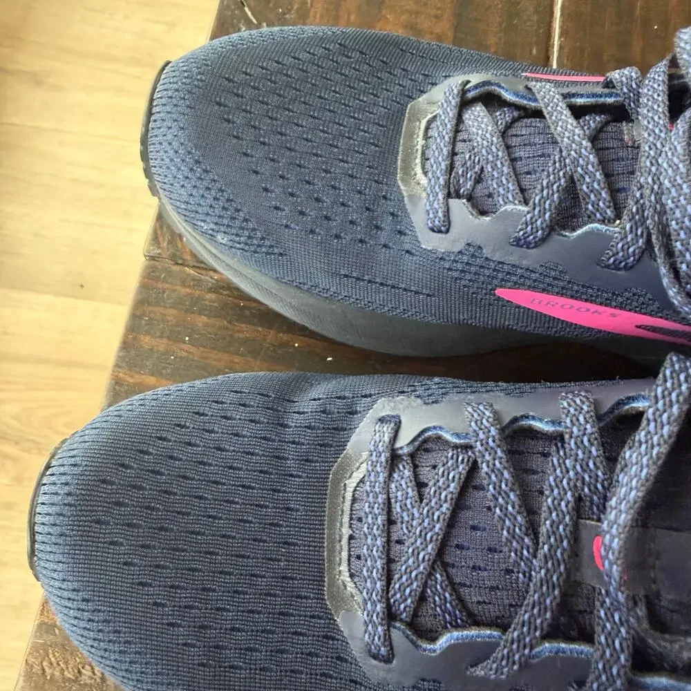 Brooks Navy Sneakers with Pink Purple Logo